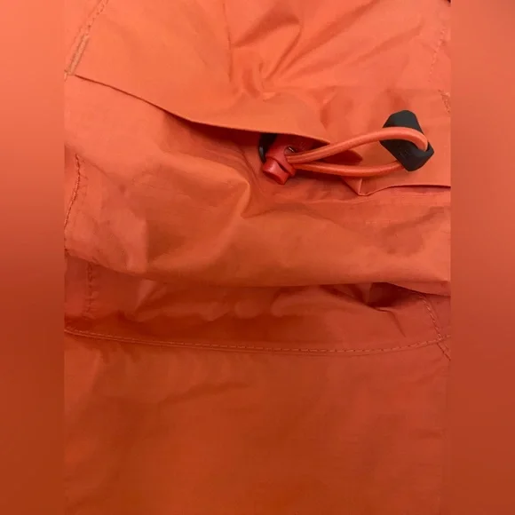 The North Face Women's Rain Jacket Size XS Color Coral Dry Vent - Picture 4 of 10